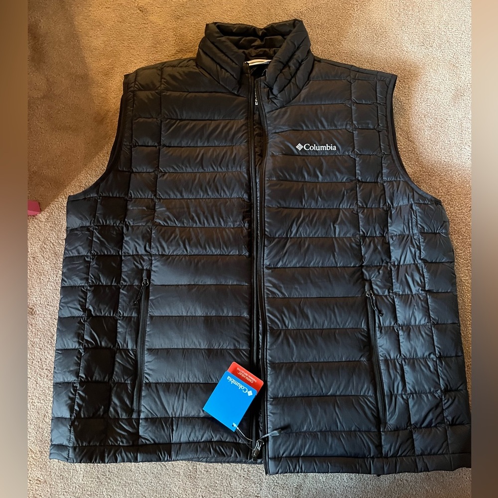 Columbia 2XL thermal heat puffer vest black. I love it, doesn’t fit. NWT.